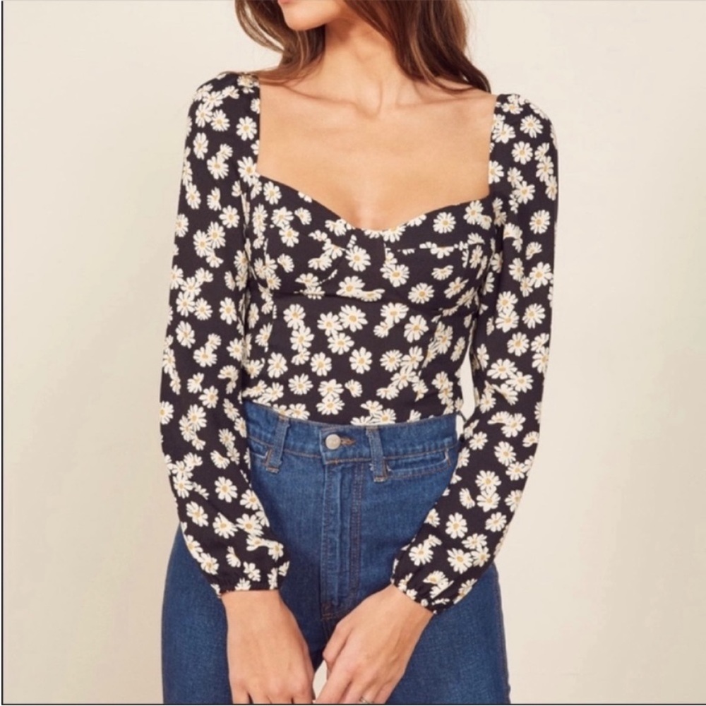 Reign Top